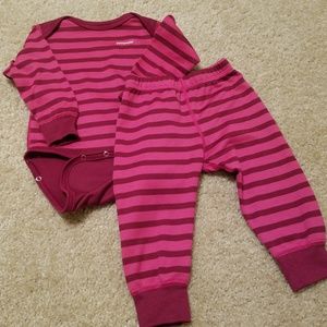 Patagonia capeline 2-piece set: 6 monts